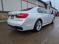 Carbon Core Edition Clean Carfax with full service records always maintained at BMW dealership ! M S... (image 9)