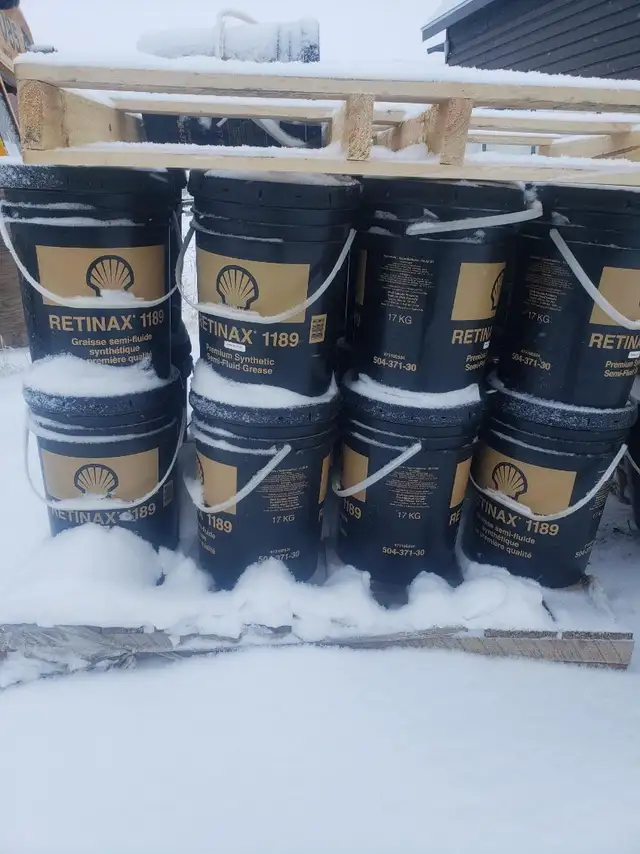 PAILS AND BARRELS OF GREASE in Other Business & Industrial in Edmonton - Image 3