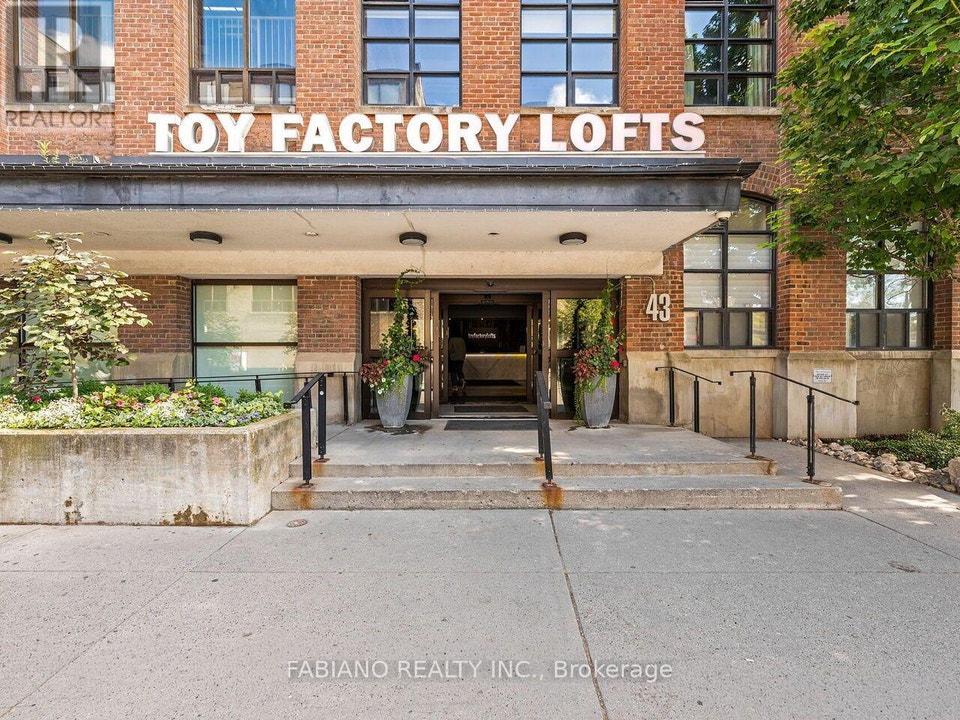 532 - 43 HANNA AVENUE Toronto (Niagara), Ontario 5