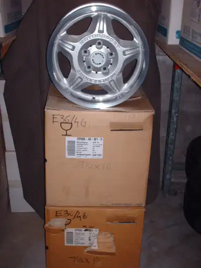 Brand new set of 7.5X16 "Style 24" type "direct fit" (no spacers and/or centering rings neded) "REPL...