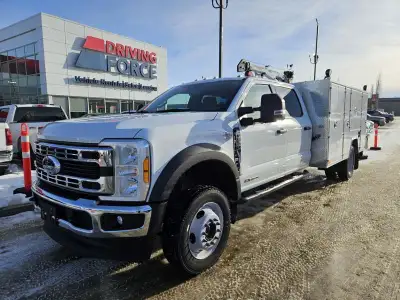 2023 Ford Super Duty F-550 DRW XLT 4WD Crew Cab 203" WB 84" CA, 6.7L V8 Diesel, SERVICE BODY, 4400 C...