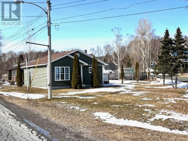 2 Bayview Road Extension Clarenville, Newfoundland & Labrador in Houses for Sale in St. John's - Image 2