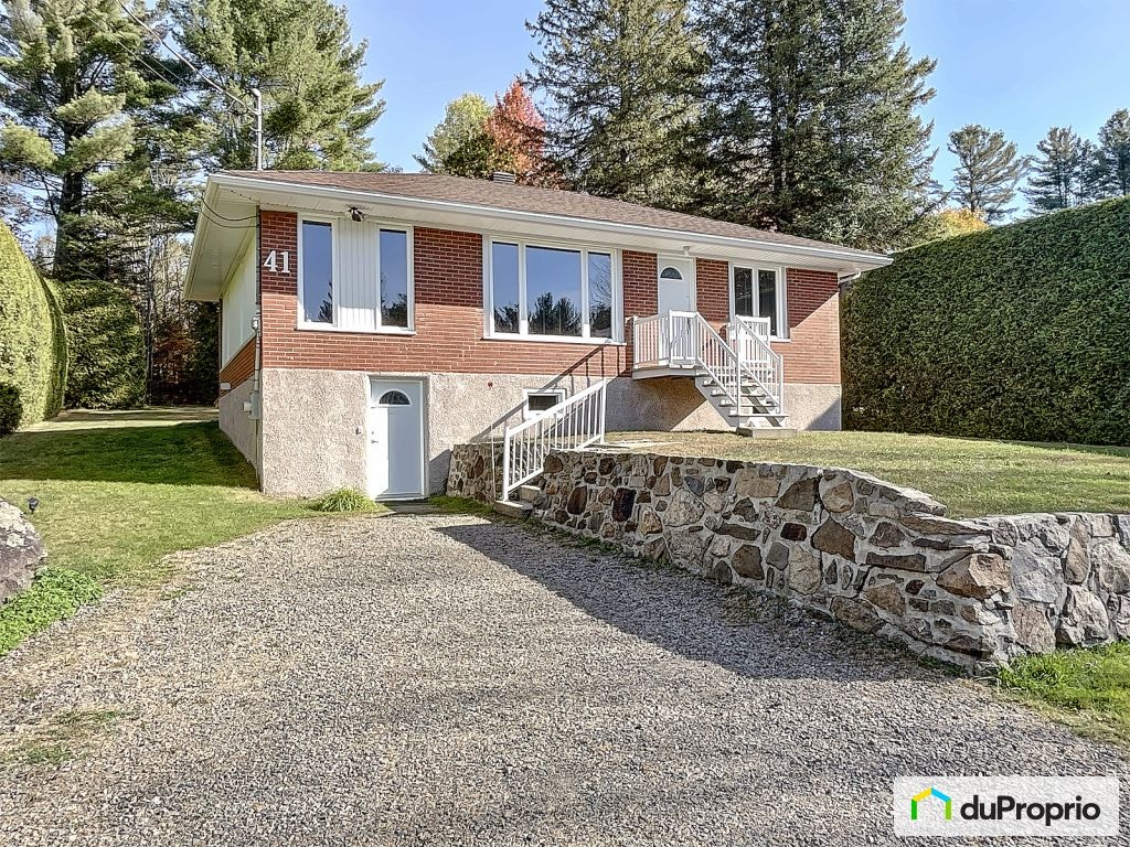$445,345 - Bungalow for sale in Mille-Isles — photo 1