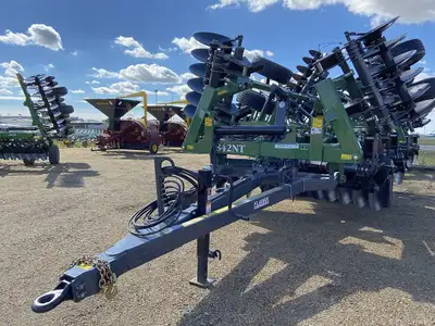 Wishek 22' 842NT Tandem Breaking Disc Pre-Selling Call for special pricing Need to break up land? Wi...