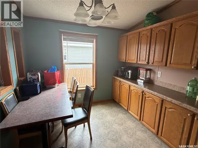 48 106 1st AVENUE SW Weyburn, Saskatchewan in Houses for Sale in Regina - Image 5