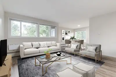 Amenities: City Views • Air Conditioning • Large Windows Suite & Building: Spacious one-bedroom, two...