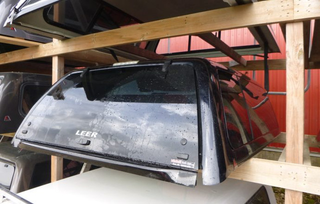 2008 - 2016 Ford Superduty F250/350/450 6'9 Black Leer Truck Cap in Other Parts & Accessories in Kitchener / Waterloo