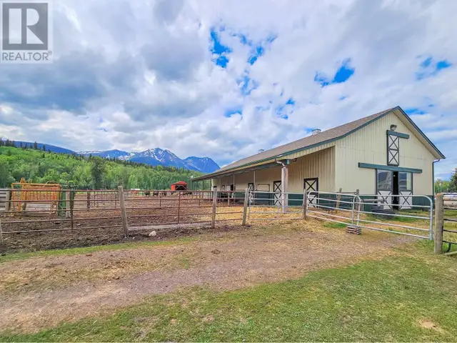 2805 DOHLER ROAD Smithers, British Columbia in Houses for Sale in Smithers - Image 40