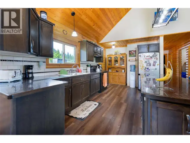 102 Gibson Road Lumby, British Columbia in Land for Sale in Vernon - Image 7