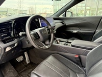 This 2023 Lexus RX500H F SPORT 2 debuts a bold and alluring body. Designers built on the foundation... (image 7)