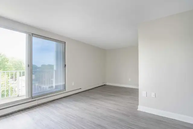 High Park Place Apartments - 2 Bedroom 1 Bathroom Apartment for  in Long Term Rentals in Sarnia - Image 10