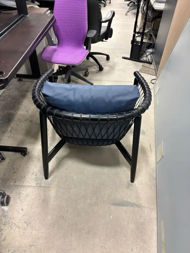 Herman Miller Crosshutch Chair-Excellent Condition-Call us now!62863276714627123