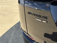AMVIC Licensed Dealer * Heated Steering Wheel * Heated/Ventilated Seats * Leather Seats * Front Mass... (image 7)