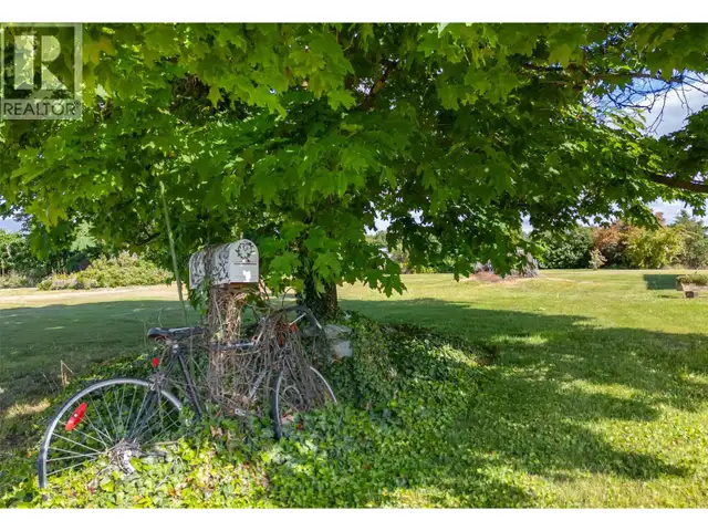 3520 Fitzgerald Road Kelowna, British Columbia in Houses for Sale in Penticton - Image 8