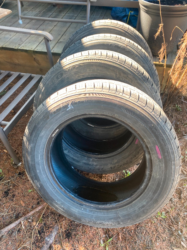 Tires / Pneu - P225/60R16/97T in Tires & Rims in Ottawa