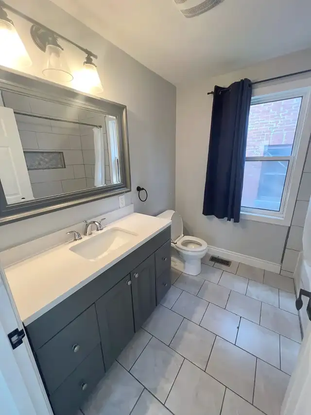 2 Bed, 1 Bath, with Backyard and Storage in Long Term Rentals in Oshawa / Durham Region - Image 10