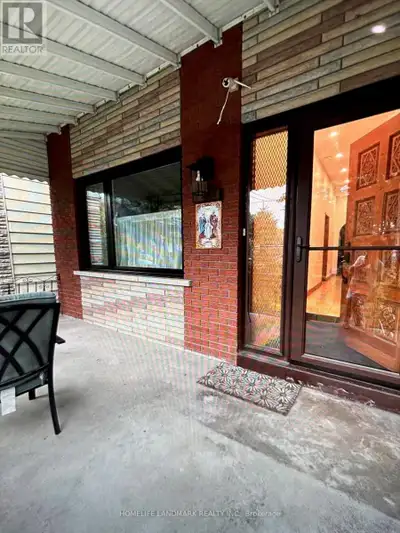 34 ULSTER, 1BR MAIN FL STREET Toronto (University), Ontario