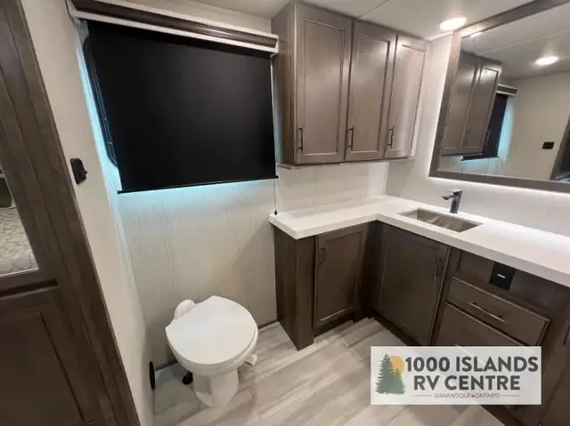 2023 Grand Design Solitude 380FL in Travel Trailers & Campers in Kingston - Image 34
