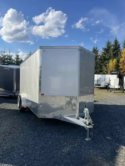 sell cargo trailer enclosed trailer remorque trailer fermé no- galvanize + also some utility galvani...