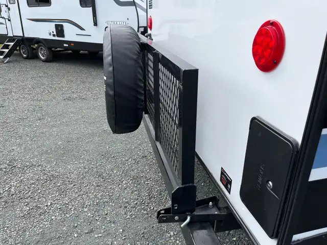 2025 Forest River VIBE in Travel Trailers & Campers in Terrace - Image 17