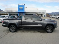 2020 Toyota Tacoma TRD Sport Balanced, capable, and ready for daily use or weekend adventure this 20... (image 3)