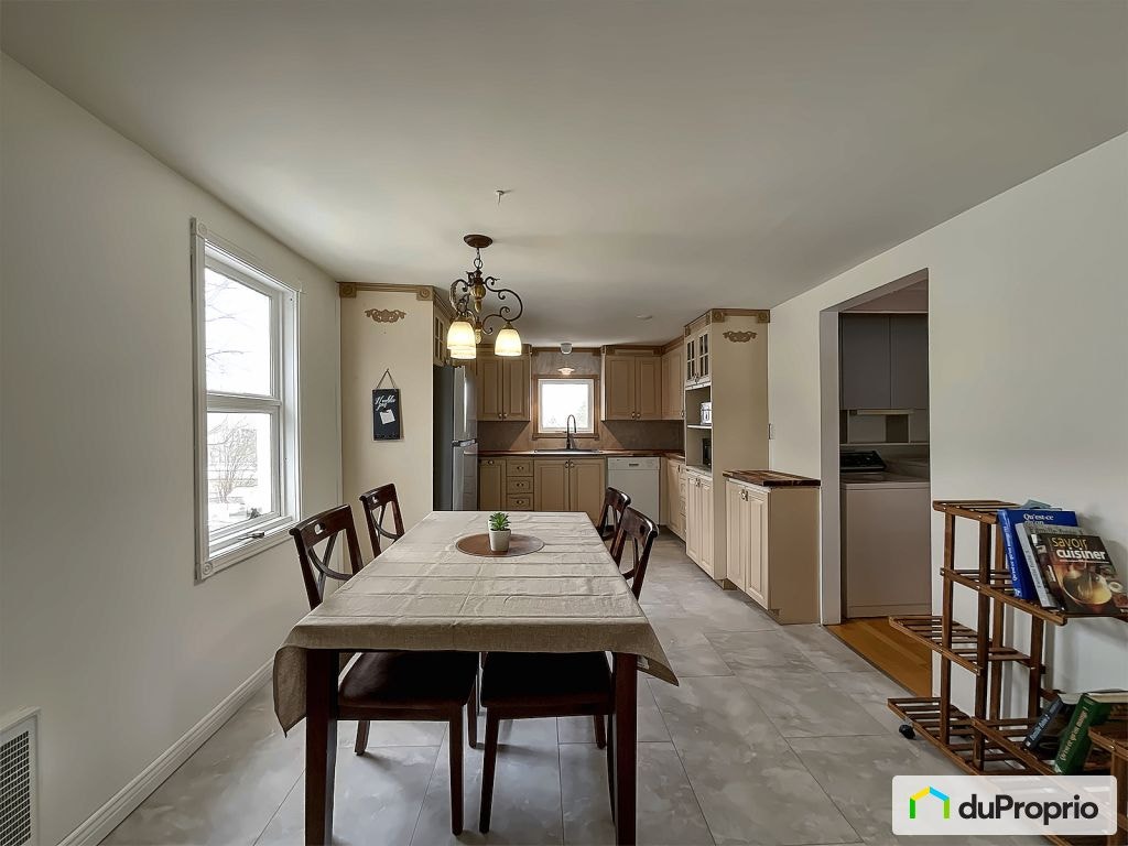 $389,000 - 2 Storey for sale in Waterloo — photo 3