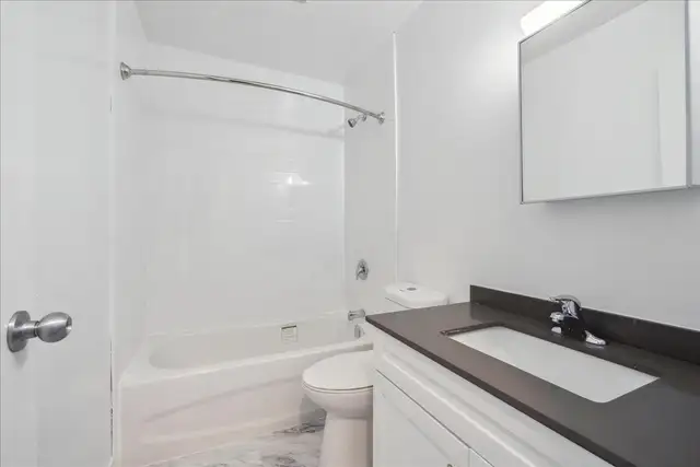 Pontiac Court Lowrise - 2 Bedroom available at 1202 Pontiac Cour in Long Term Rentals in Sarnia - Image 16