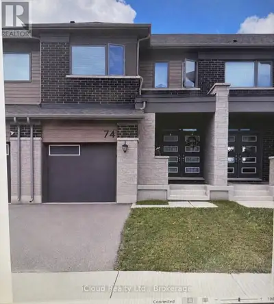 Beautiful 2 Storey Freehold Townhouse built in 2022, the perfect blend of comfort andconvenience - i...