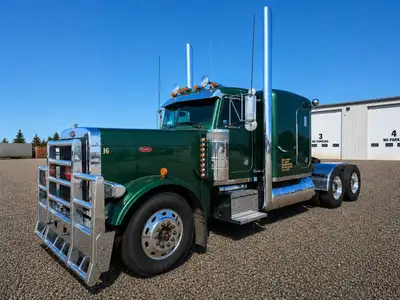 1996 PETERBILT 379 T/A SLEEPER TRUCK TRACTOR - Detroit Series 60 12.7 L engine, 450-500HP range, Eat...