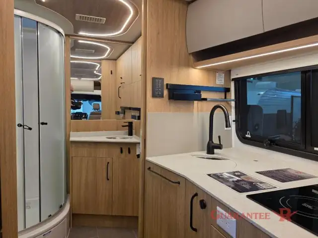2026 Triple E ( LEISURE TRAVEL VANS ) Unity 24MBL in RVs & Motorhomes in Calgary - Image 34