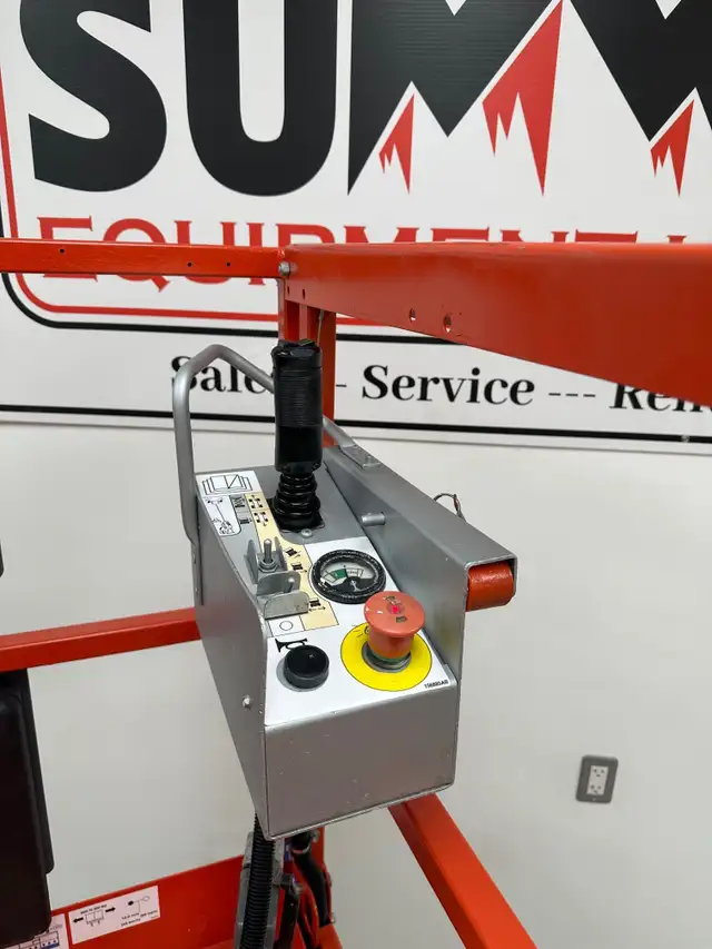 2013 SKYJACK SJ3219 Electric Scissor Lift in Heavy Equipment in Hamilton - Image 13