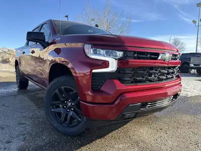 AMVIC Licensed Dealer Unlock a blend of power and premium amenities with the 2026 Chevrolet Silverad...
