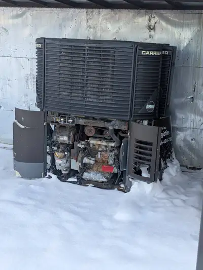 Carrier reefers with 4 cylinnder Kubota enigines. $500ea asis 3 available ___________________ Dobson...