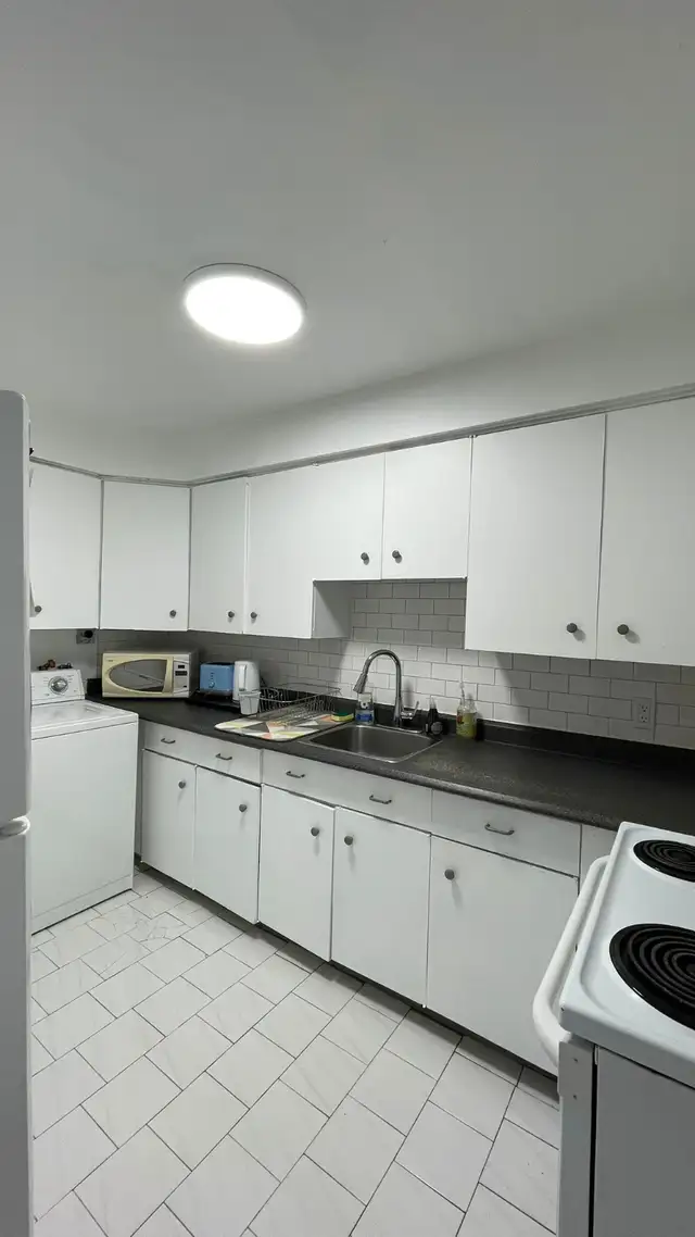 3½ meublé et très lumineux à Verdun – 3e étage – 1 445 $/mois in Long Term Rentals in City of Montréal - Image 10