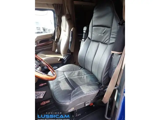 2020 Kenworth T680 in Heavy Equipment in Longueuil / South Shore - Image 13