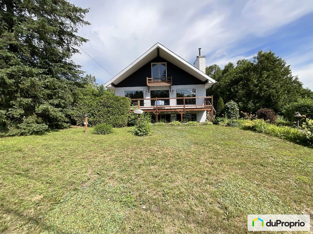 $629,000 - 3 Storey for sale in St-Sauveur — photo 1