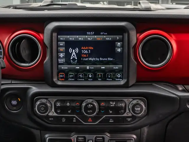 2023 Jeep Wrangler Rubicon | ONE OWNER | ACCIDENT FREE in Cars & Trucks in Kitchener / Waterloo - Image 28