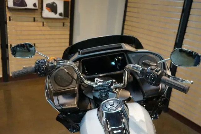 2025 Harley-Davidson FLTRX - Road Glide in Sport Touring in Lethbridge - Image 5