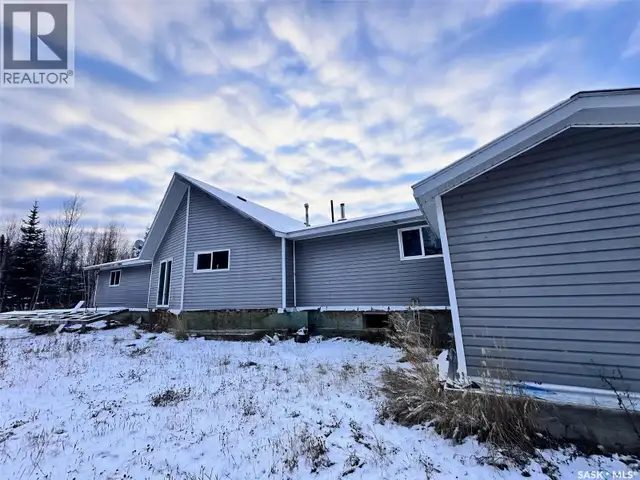 404 Blackpoint BAY Black Point, Saskatchewan in Houses for Sale in La Ronge - Image 5