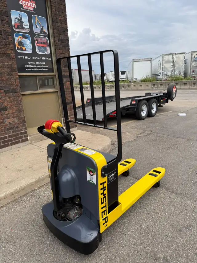 HYSTER WALK BEHIND ELECTRIC WALKIE PALLET JACK ON SALE in Heavy Equipment in Mississauga / Peel Region - Image 2