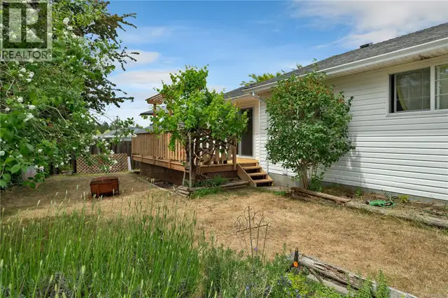 755 Kit Cres Campbell River, British Columbia in Houses for Sale in Campbell River - Image 7