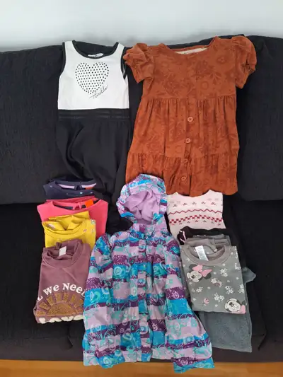 1 lot de vêtements pour fillette (Taille: 4 ans), View more
