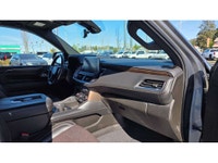 There are full-size SUVs, and then there is the Chevrolet Tahoe High Country with Duramax diesel. Th... (image 8)