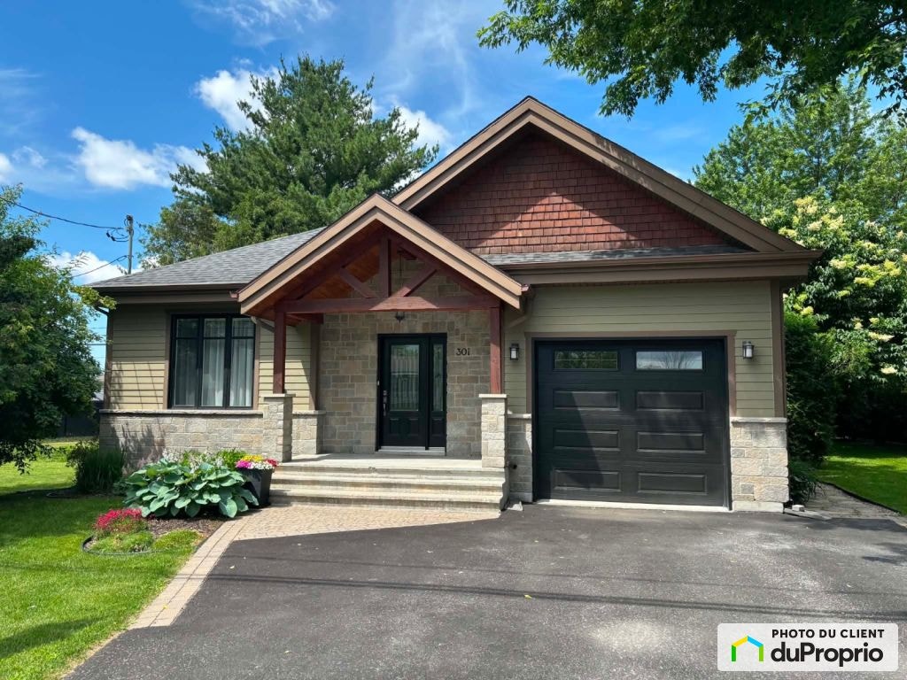 $749,900 - Bungalow for sale in St-Jean-sur-Richelieu (St-Luc) — photo 1