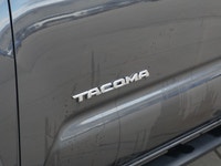 2020 Toyota Tacoma TRD Sport Balanced, capable, and ready for daily use or weekend adventure this 20... (image 9)