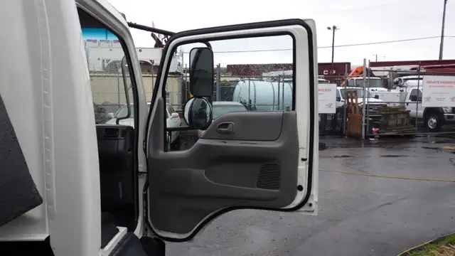 2009 International CityStar Side Dump Flatdeck in Heavy Trucks in City of Toronto - Image 66