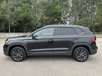 // ACCIDENT FREE!! // This 2024 Volkswagen Taos Comfortline FWD is a smart compact SUV for daily lif... (image 9)