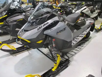 2025 Ski-Doo Blizzard 850-129 udsb Discover the 2025 Ski-Doo Blizzard 850-129 UDSB! This lightly use...