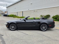 Sun out, top down, and summer calling your name. This 2012 Ford Mustang Club of America Premium V6 C... (image 3)