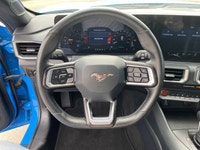 CLEAN CARFAX, LEATHER INTERIOR, Heated Front Seats, Dual Climate Zones, Digital Dash, Color Touchscr... (image 9)